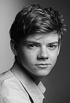 Foto de la celebrity Thomas Brodie-Sangster